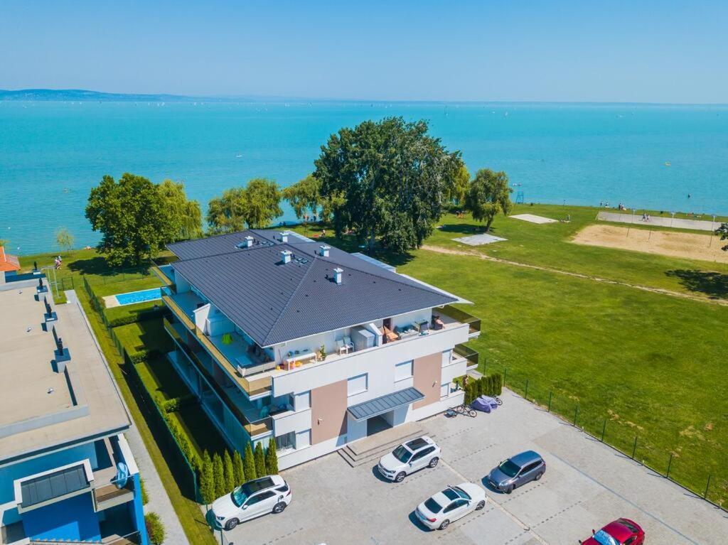 Elegant Apartman Siófok Extérieur photo